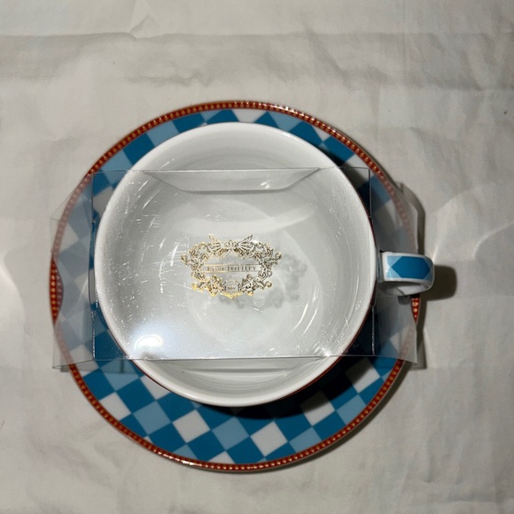 Charming Blue Floral Teacup and Saucer Set - Picture 4 of 4